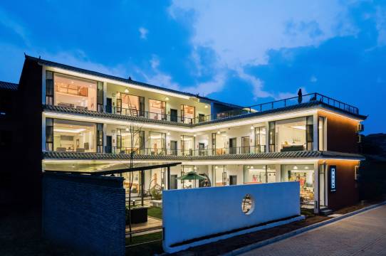 普者黑揽云居客栈