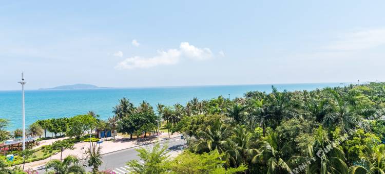 三亚蓝海温泉海景公寓图片