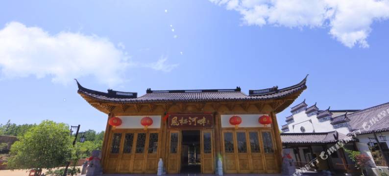 巢湖凤栖河畔度假酒店图片