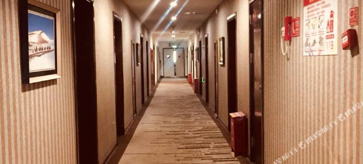 东鑫宾馆(石河子开发区汇林大厦店)图片