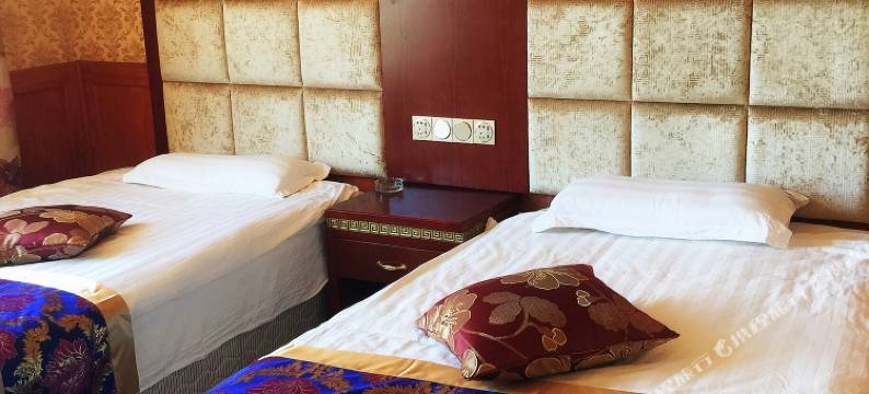 唐克镇严家如意酒店图片