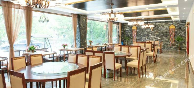 理县坡上村落民宿(甘堡藏寨景区店)图片