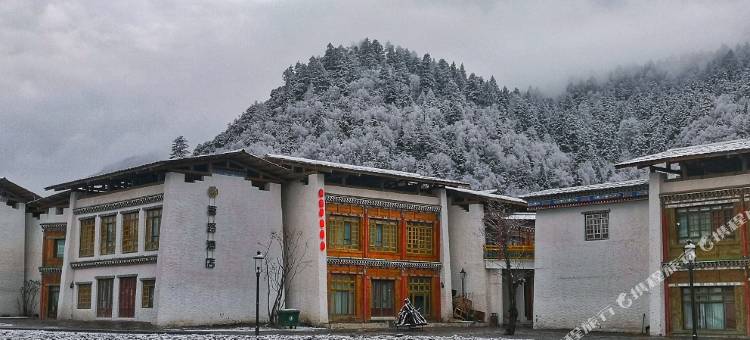 林芝喜路酒店图片