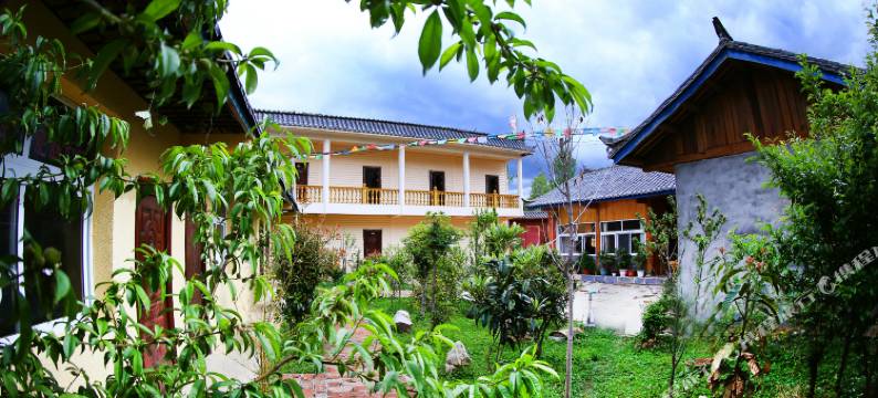 泸沽湖山清院民宿图片