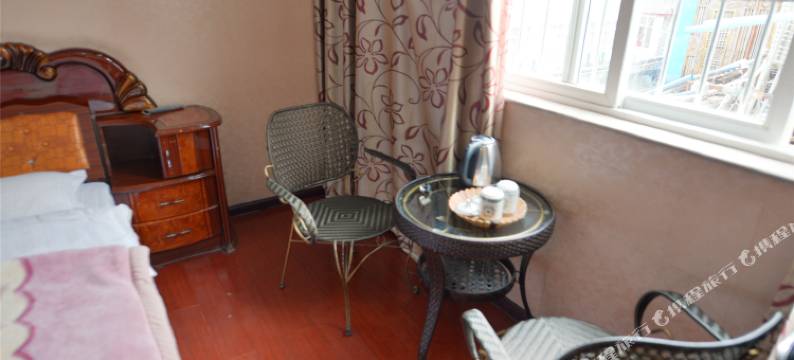 丽江七彩云酒店图片