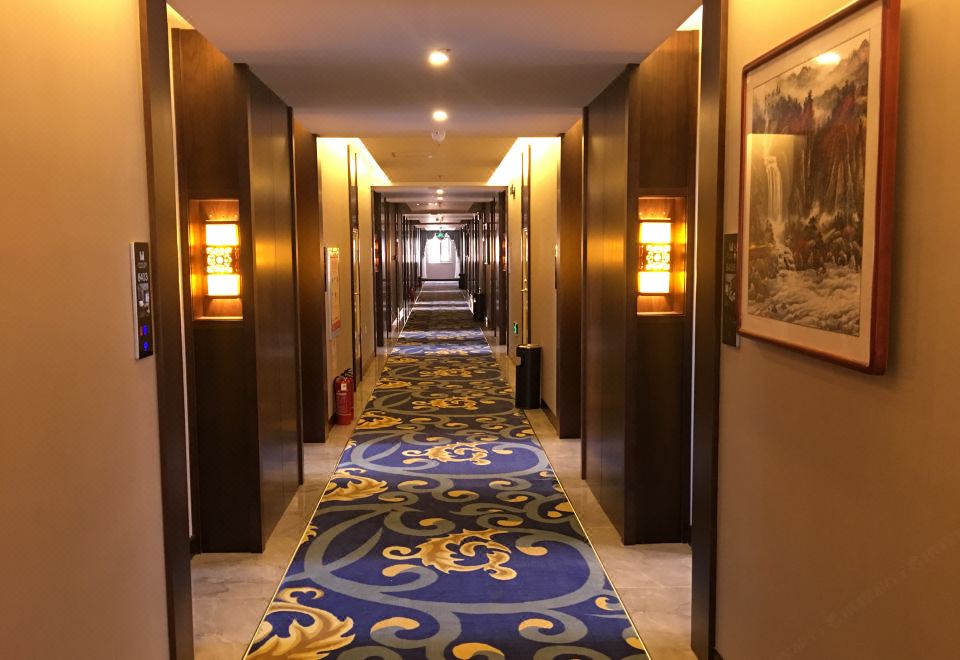 Wanbo Holiday HotelHotel Overview