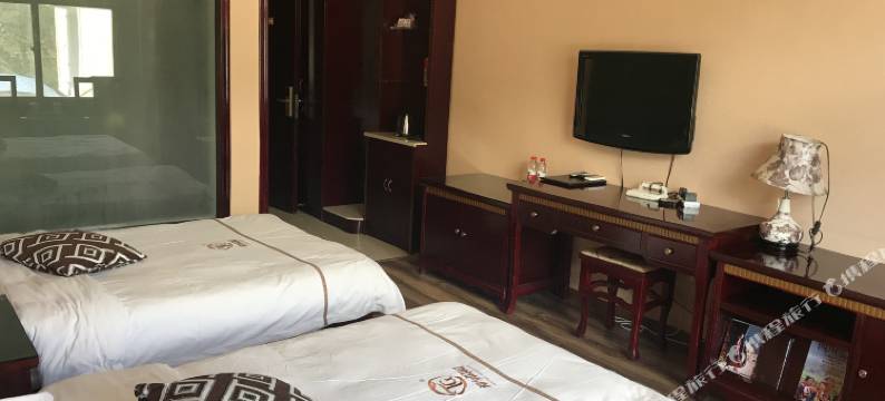 乡城藏乡田园大酒店图片