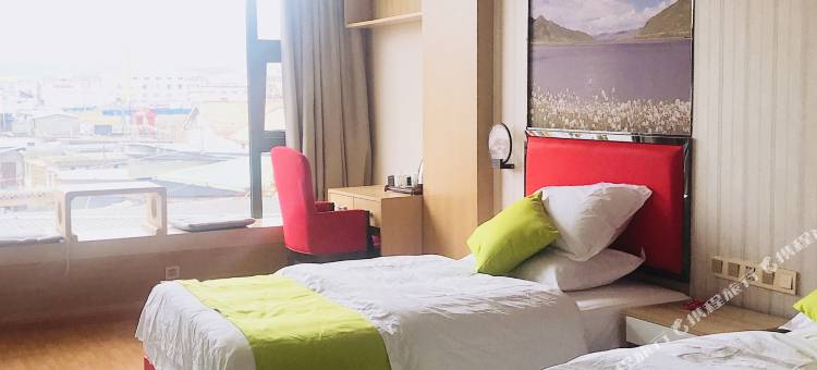 石渠石刻王国酒店图片