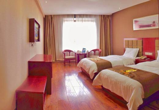 速8酒店(洛南花溪弄店)