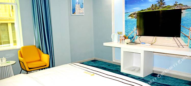 兴仁E恋主题酒店图片