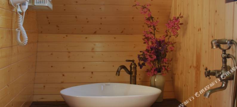 蜂巢驿站(南涧樱花谷店)图片