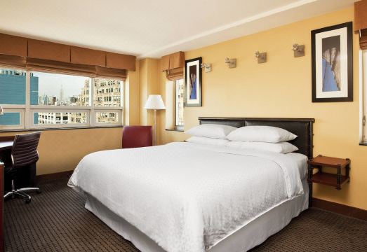 Four Points by Sheraton Manhattan SoHo VillageHotel Overview