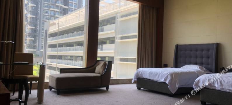 新伊香园假日酒店图片