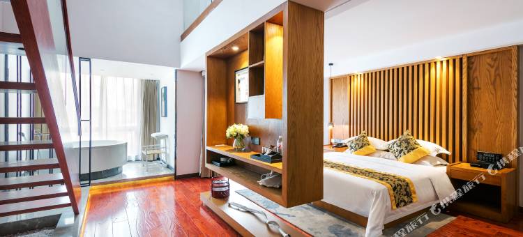 花筑·英溪河畔酒店(德清西站市中心店)图片