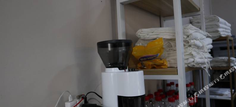 郑州简行客栈(火车站西广场第五附属医院店)图片