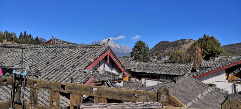 丽江花临晚照客栈图片