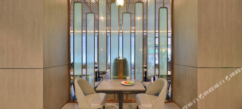 EJURA逸居精选酒店(广州北站融创文旅城店)图片