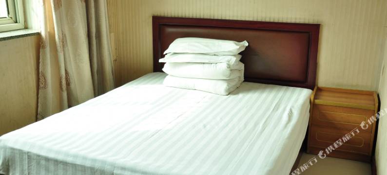 宽甸汇鑫假日酒店图片