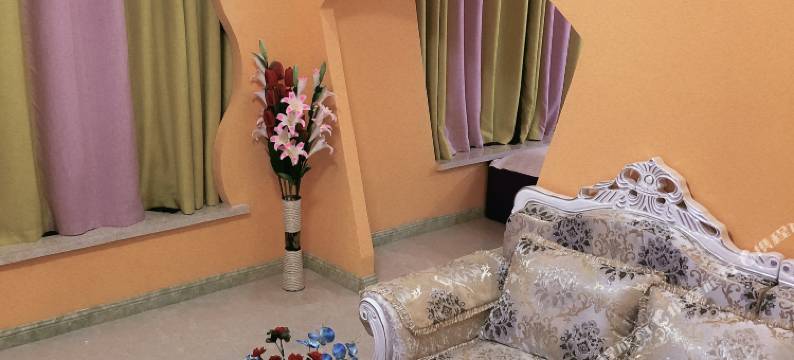 固原卓强主题酒店图片