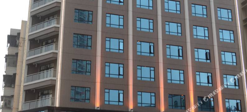 茂名恒丰假日酒店图片