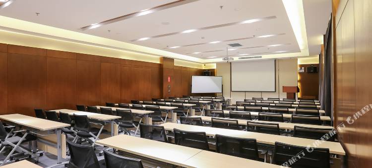 哈尔滨冰雪大世界龙川路地铁站亚朵酒店图片