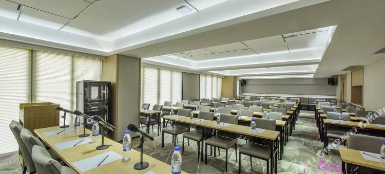 柏曼酒店(贵阳观山湖国际会议中心地铁站店)图片