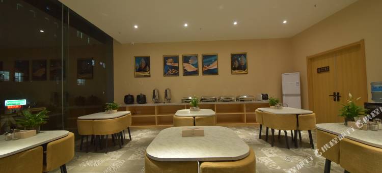 雲泮·三木智能影院酒店(太原火车南站山西大学店)图片