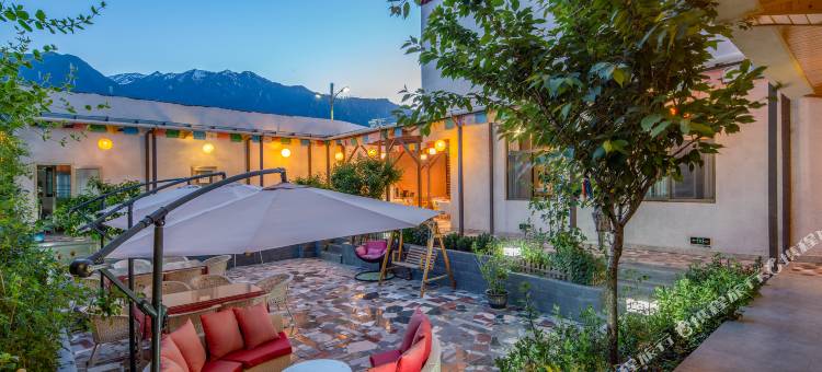 林芝古吉木客栈图片