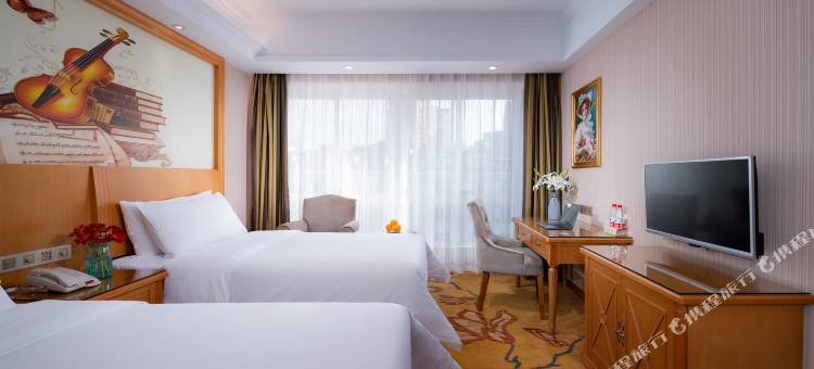 维也纳酒店(宁波北仑银泰城店)图片