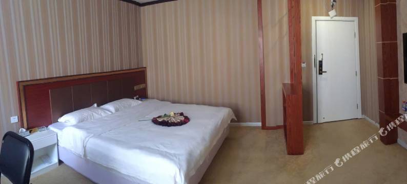 砚山圆方圆主题酒店图片