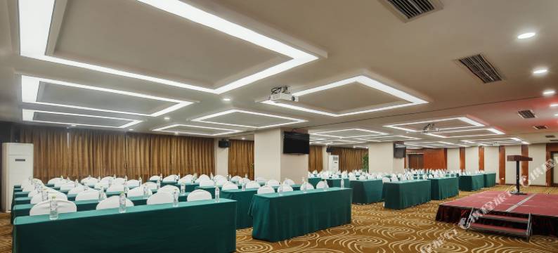 天友大酒店(重庆两路口地铁站儿童医院店)图片