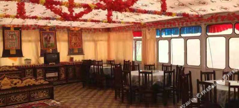 若尔盖黄河九曲水景湾山庄图片