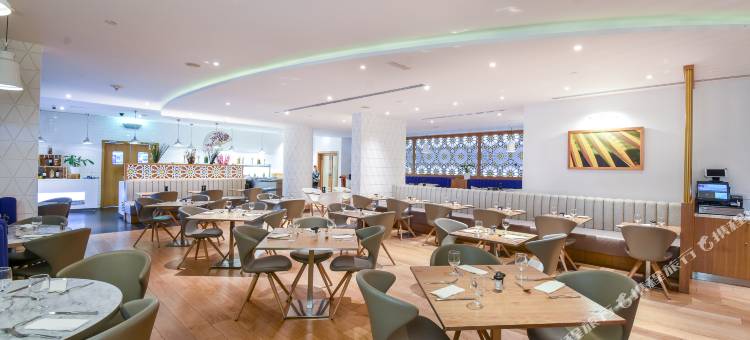 迪拜国际机场优品迎酒店(Premier Inn Dubai International Airport)图片