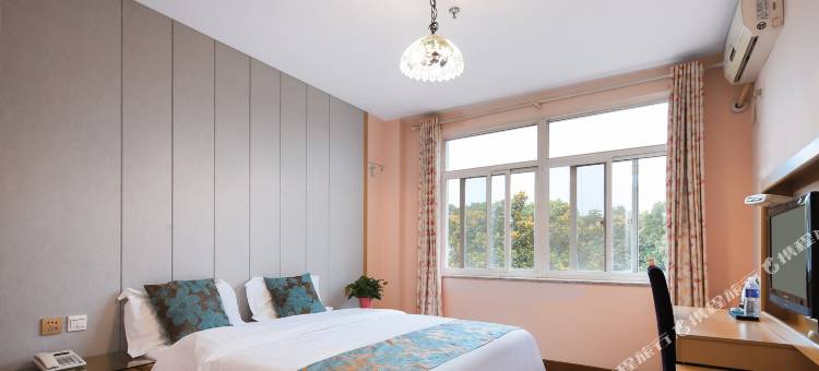 速8酒店(上海奥特莱斯芦沈路店)图片