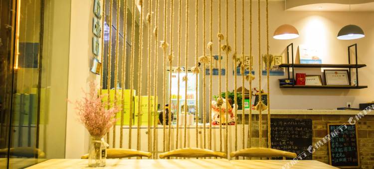 莫非青年旅舍(桂林高铁北站店)图片