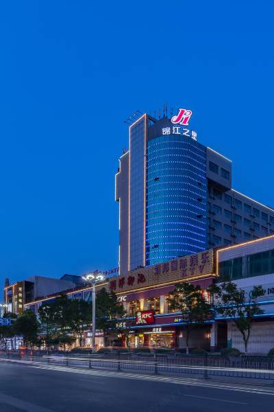 沛县张寨司法所附近酒店携程为您找到3,696家星级(由高到低)距离(由近