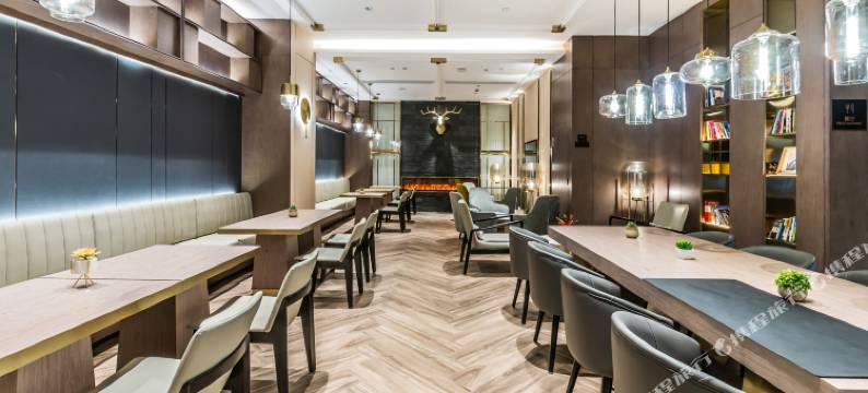 杭州西湖银江PLUS酒店图片