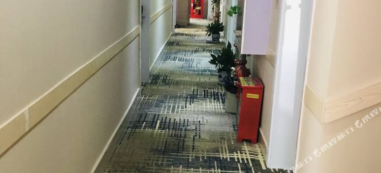 易佰酒店(武汉光谷地质大学店)图片