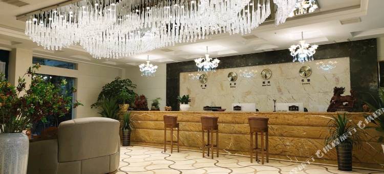 镇雄擎天商务酒店(德政公园店)图片