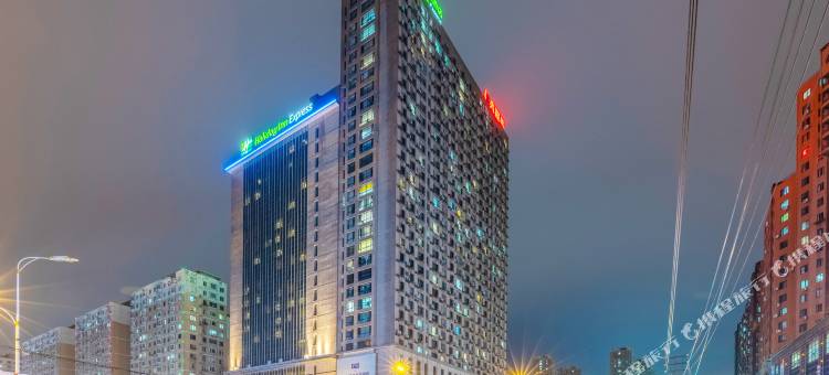 鞍山中心智选假日酒店图片