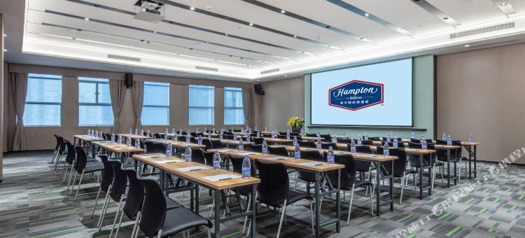 厦门两岸金融中心希尔顿欢朋酒店图片