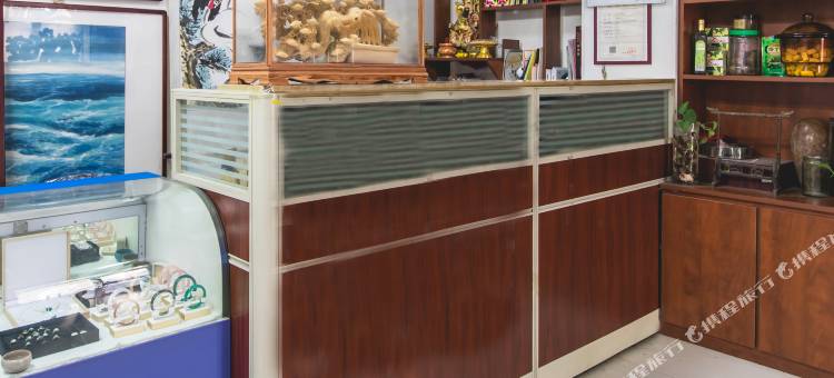 OYO胶州华宾楼宾馆图片