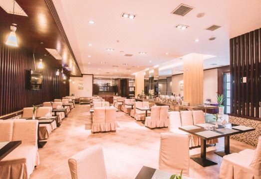 Shenlong New World Hotel Hotel Overview