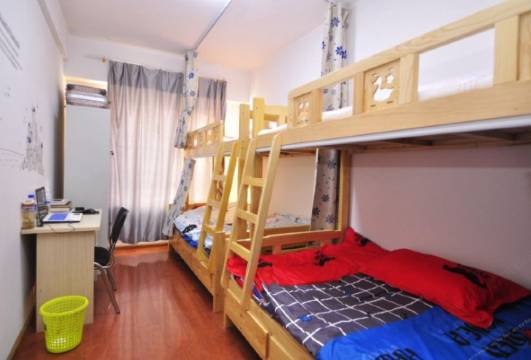 武汉星球太空舱青年旅社