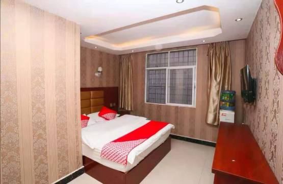 OYO昆明聚缘鑫旅馆