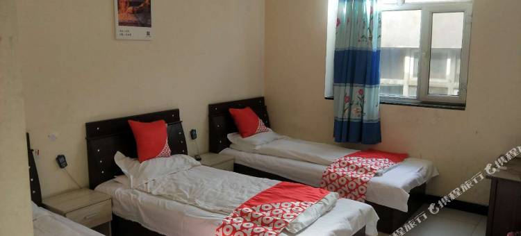 OYO乌鲁木齐云峰宾馆(机场店)图片