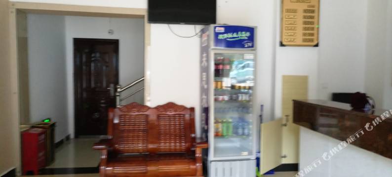 红河七彩云上酒店图片