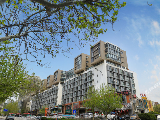 宜客宜家酒店(大连东北财经大学高新万达店)