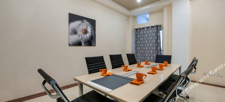 马尼拉湾区套房酒店(Bay Area Suites Manila)图片