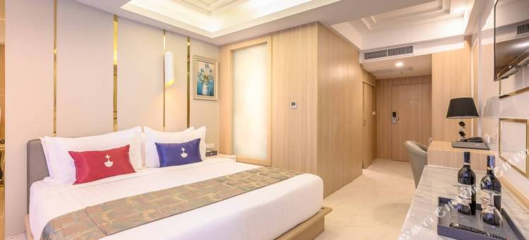 芭堤雅中天假日酒店(Jomtien Holiday Pattaya)图片